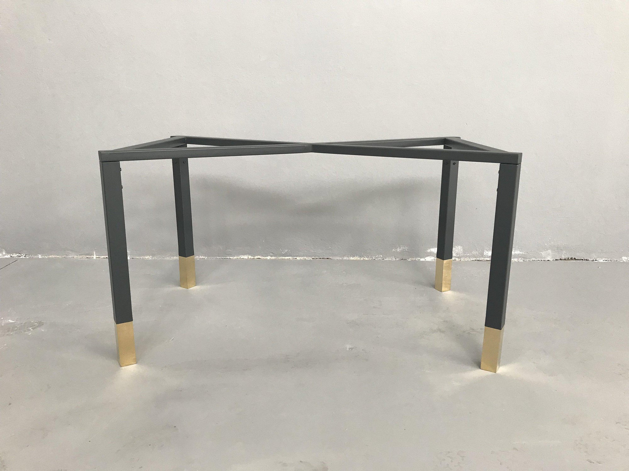 metal base dining table
