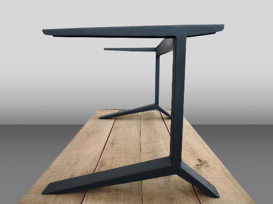 metal table legs for workspaces 