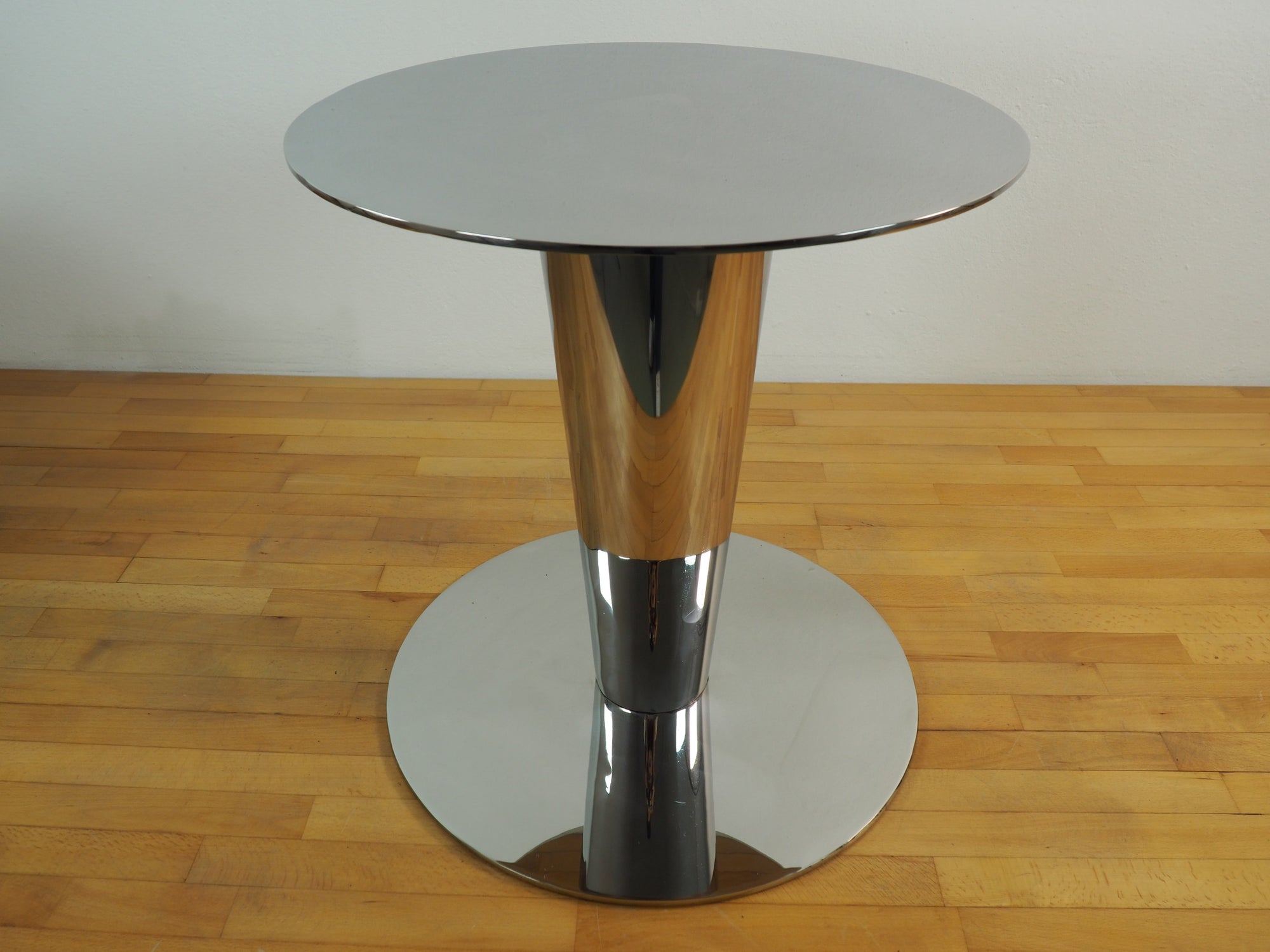 Stainless Steel Modern Tulip Side Table & Coffee Table