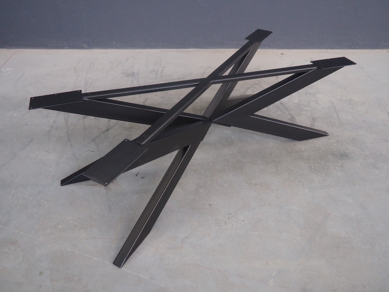 Modern Metal Coffee Table Base |STEEL  TUG 18