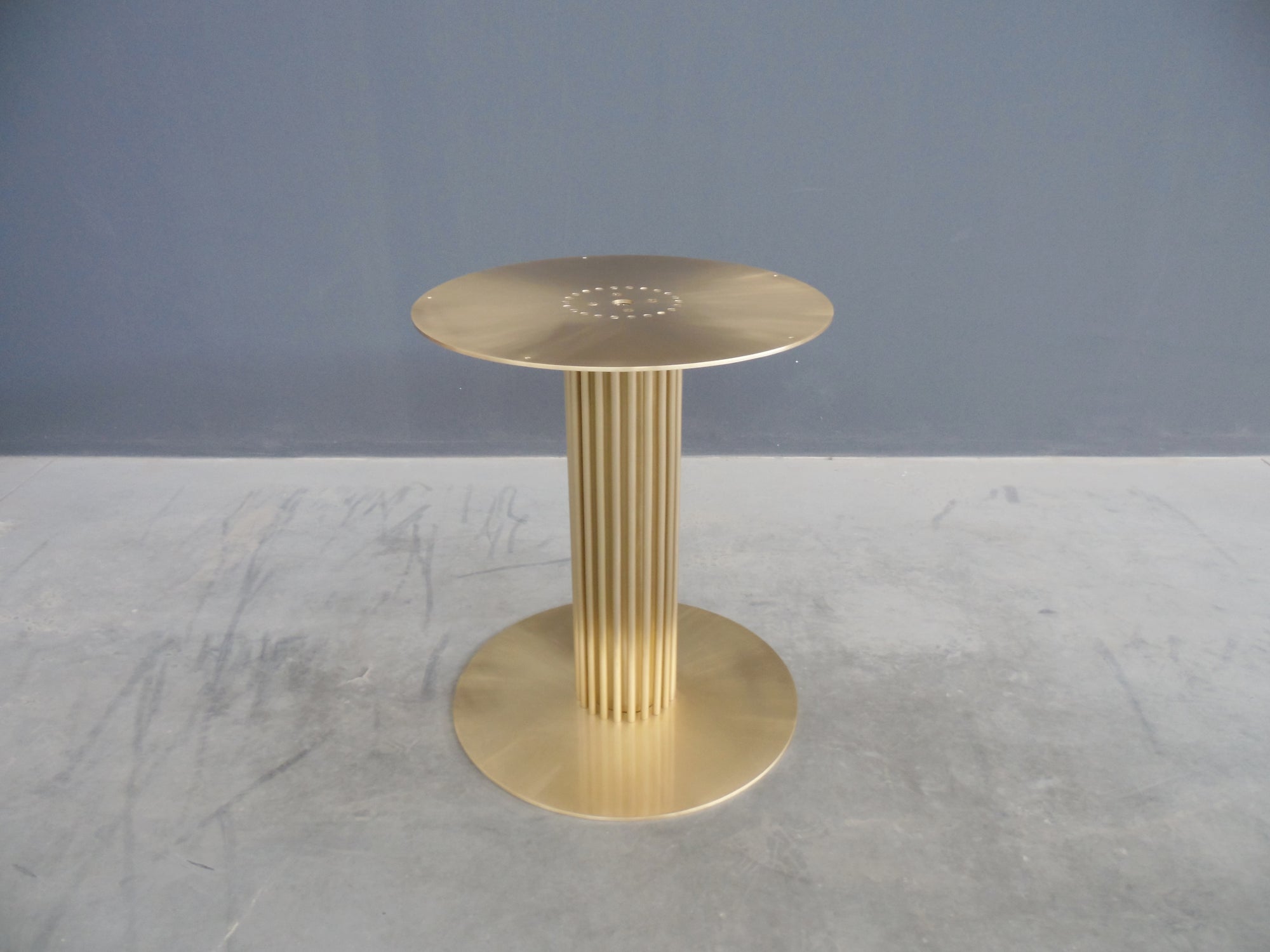 brass dining table base round