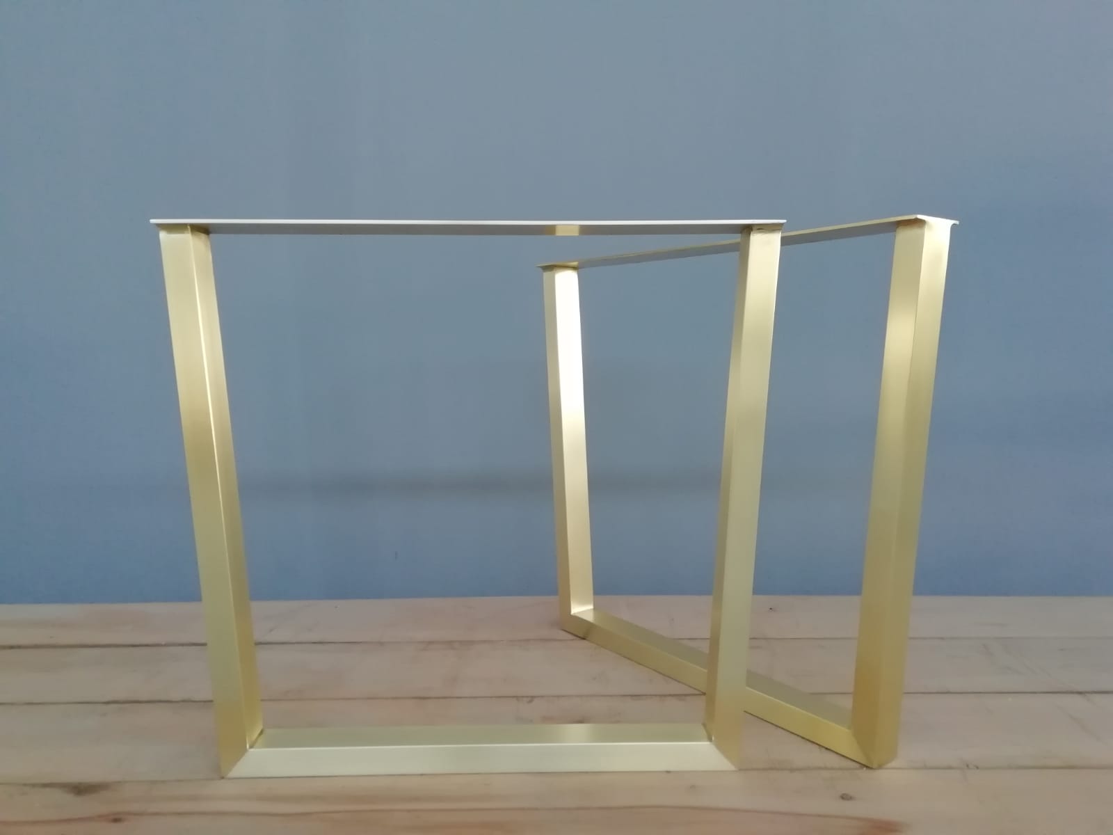 brass dining table legs trapezoşd form 2824