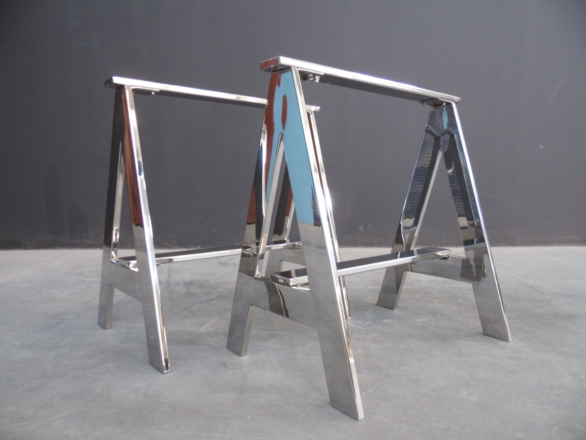 Sawhorse style online table legs