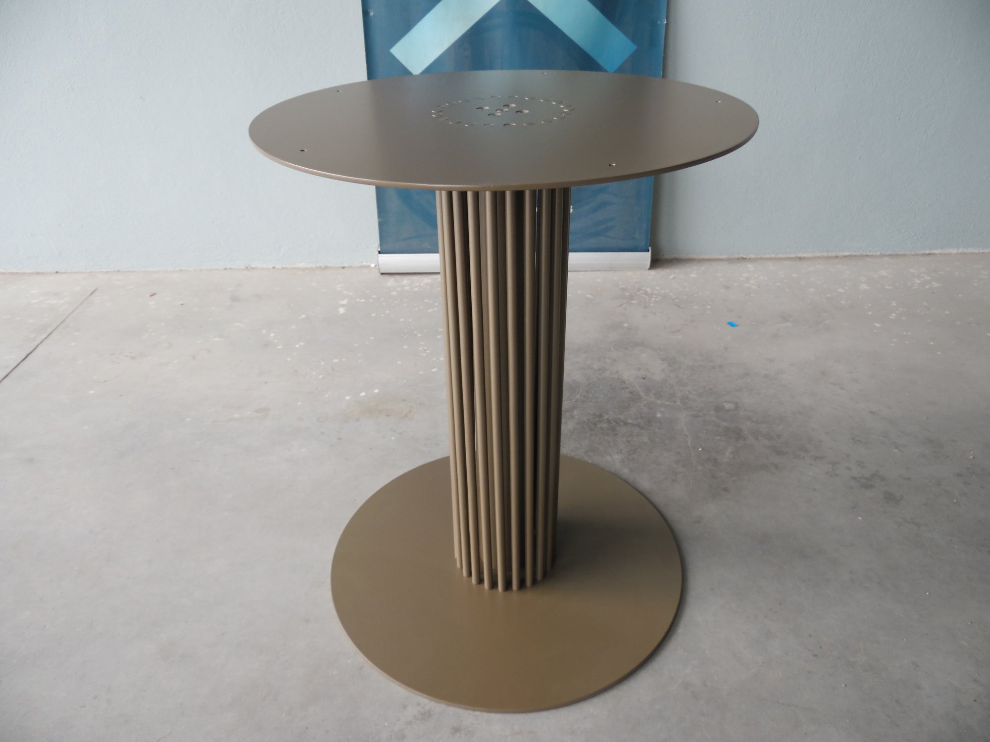 Metal Table Pedestal Base , 28” Height x 24” Base Round | DIZDAR