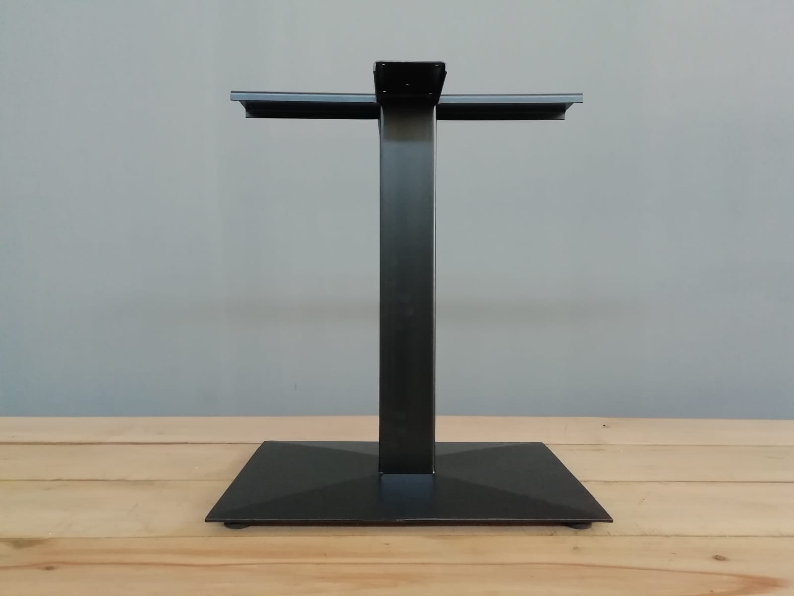 round table base pedestal